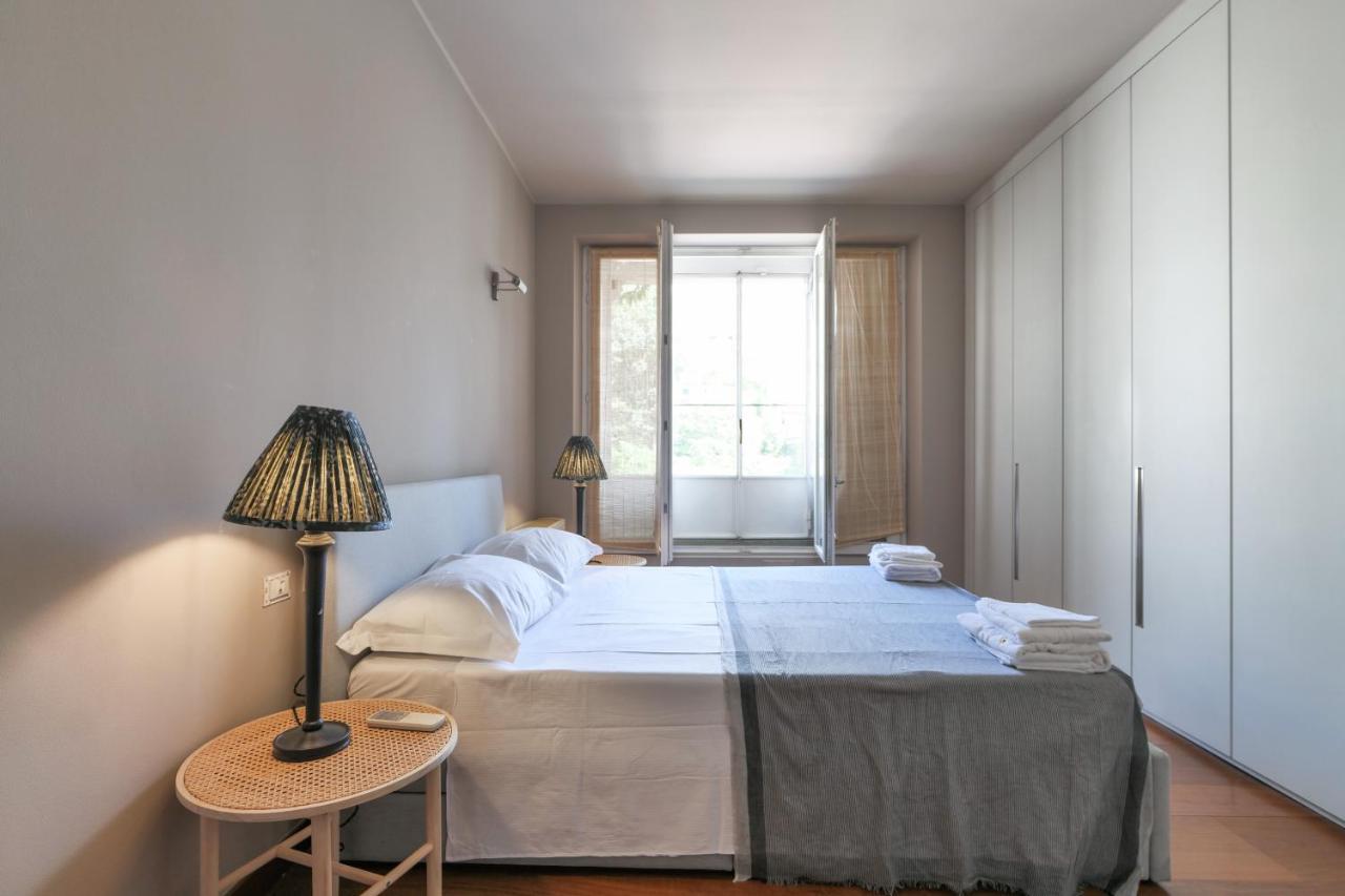 Castello Luxury Apartment - In The Heart Of Milan Milão Exterior foto