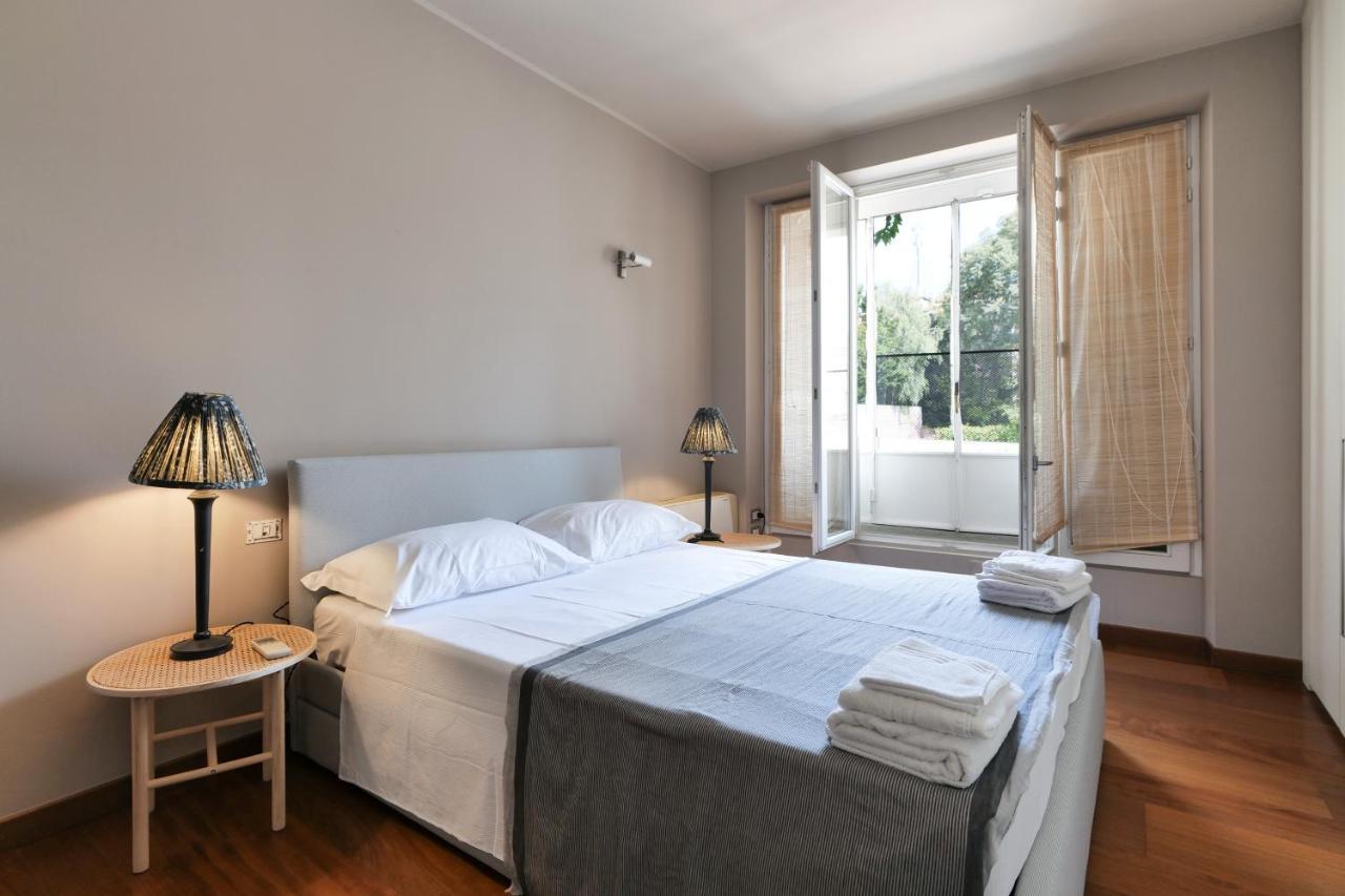 Castello Luxury Apartment - In The Heart Of Milan Milão Exterior foto